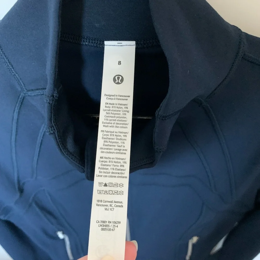 Lululemon Athletica Define Cropped Nulu Jacket size 8 NWOT - Picture 6 of 14